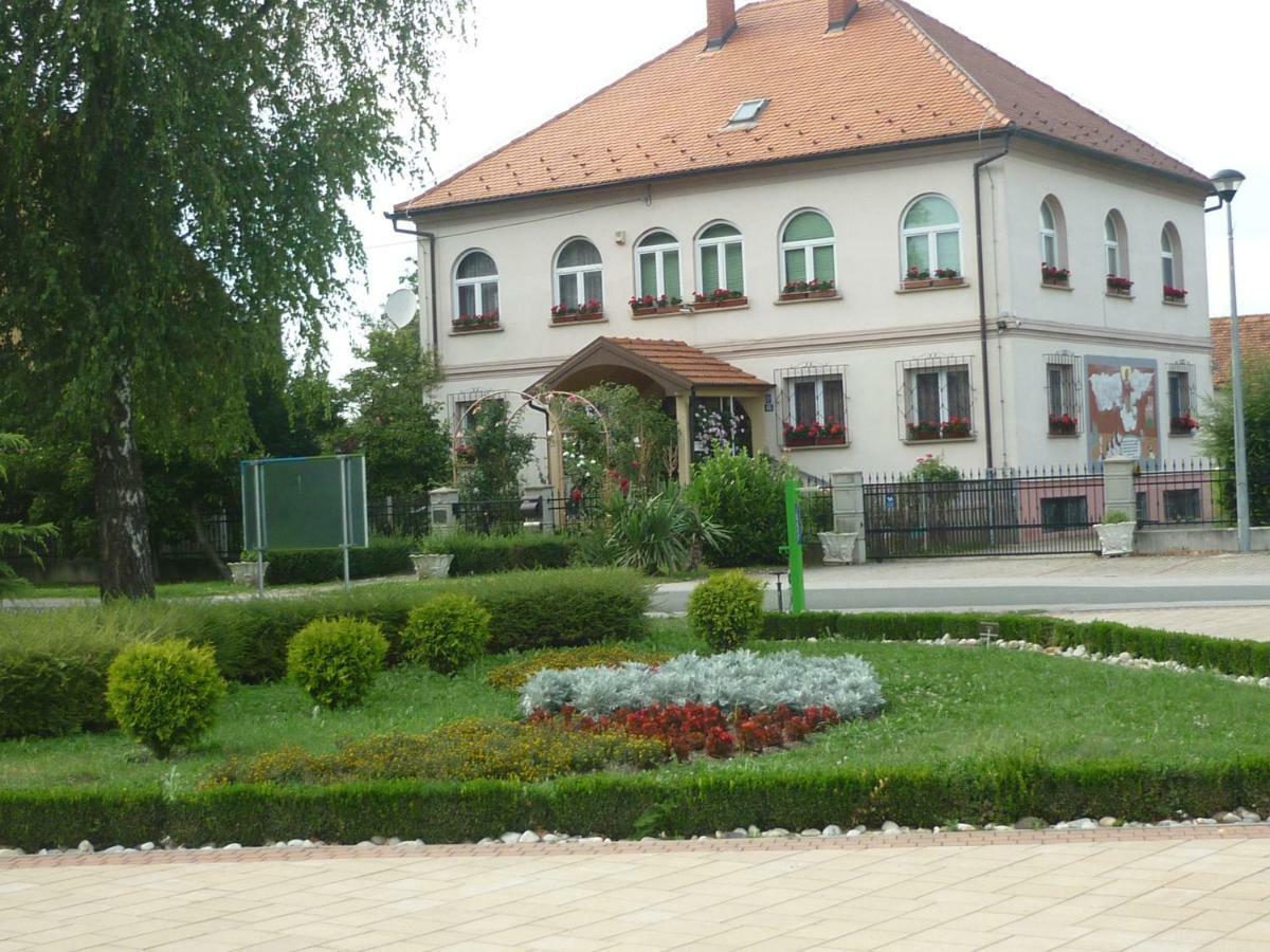 Smx Apartement Prelog Buitenkant foto